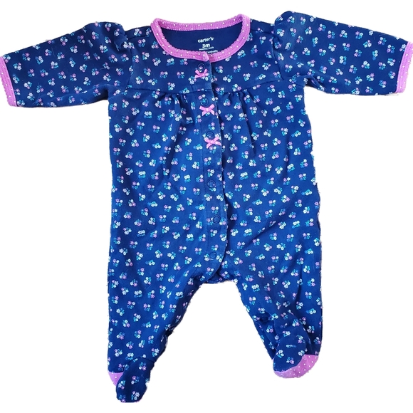 Bundle of 3-6 mo clothing - Picture 3 of 5